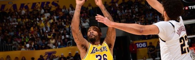 正负值断层领跑全队！湖人1100万捡漏斯马特真香